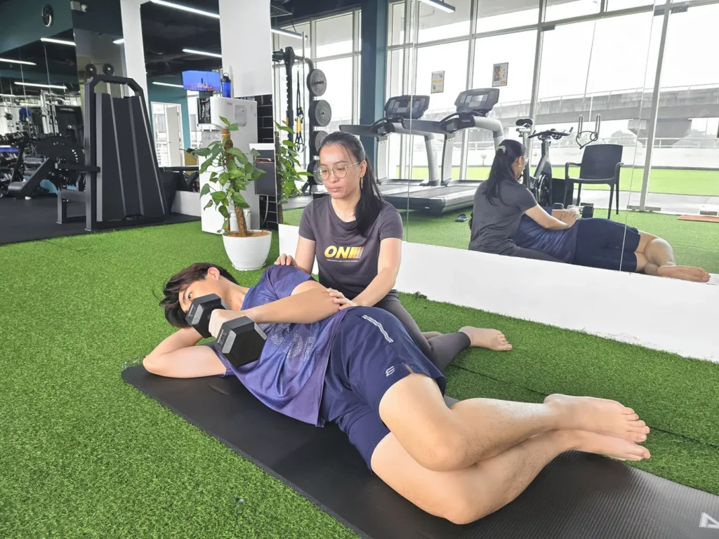 coached-side-lying-dumbbell-shoulder-external-rotation