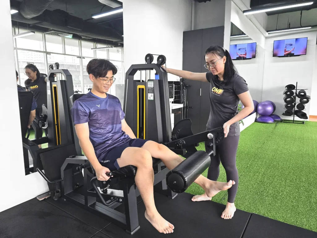 supervised-leg-machine-exercise